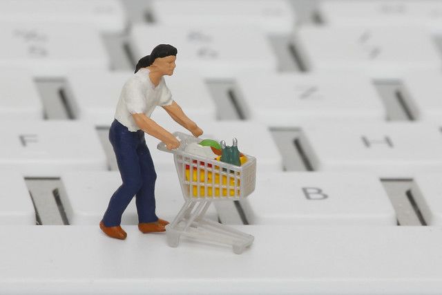 Poles are buying more often online