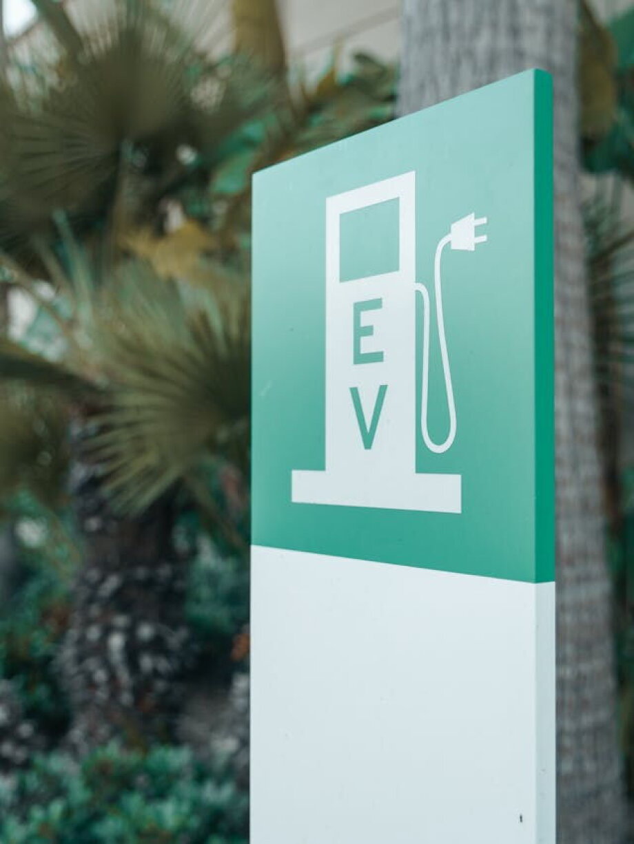EBRD grants €20 mln loan to Allegro for charging station in Poland