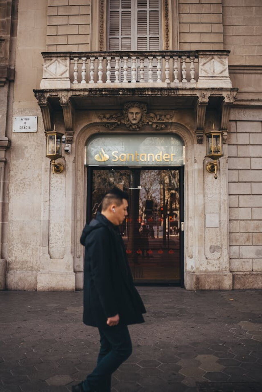 Erste buys Santander Bank Polska, pays PLN 584 per share