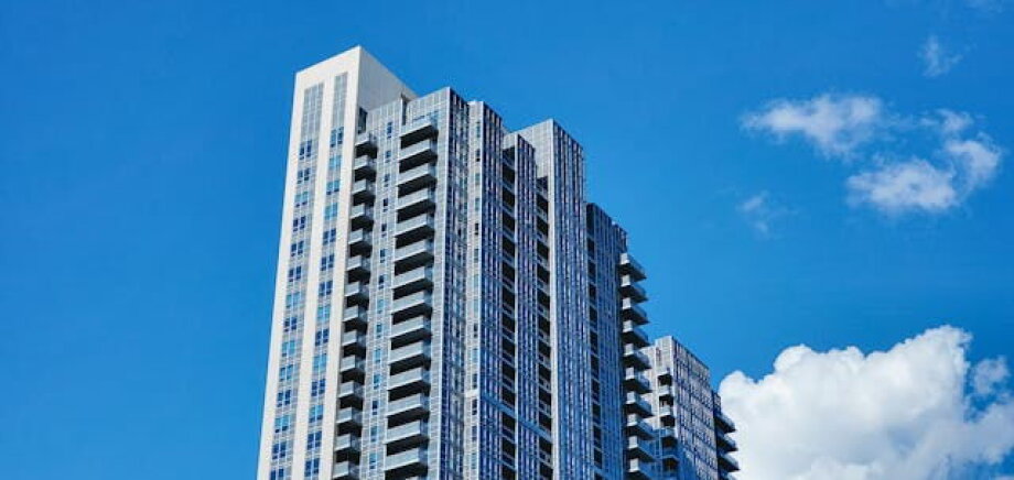 Opinion: hoteliers can manage without condo, banks will lend them money