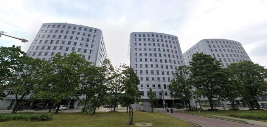 Three office buildings in Warsaw to be replaced with apartments
