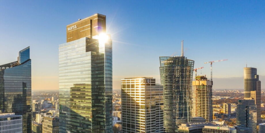 Warsaw UNIT: First Green-Powered Skyscraper in Poland