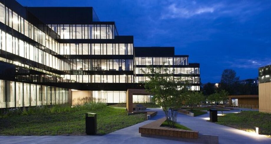Play moves to Warsaw’s Neopark complex