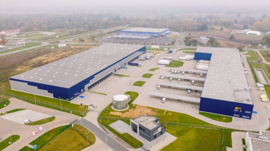 Logistics firm expands lease
