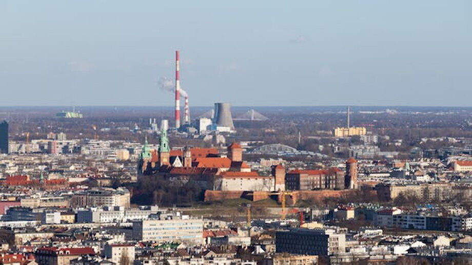 Dispute between residents and city erupts in Krakow over housing plans