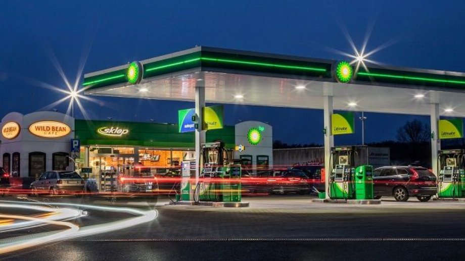 BP launches largest petrol station in Poland