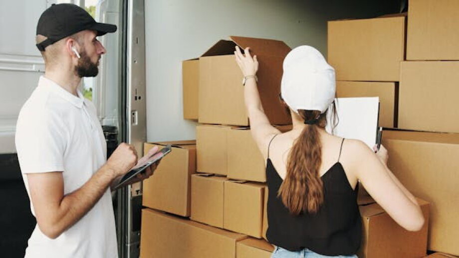 InPost introduces solar powered parcel lockers in four countries