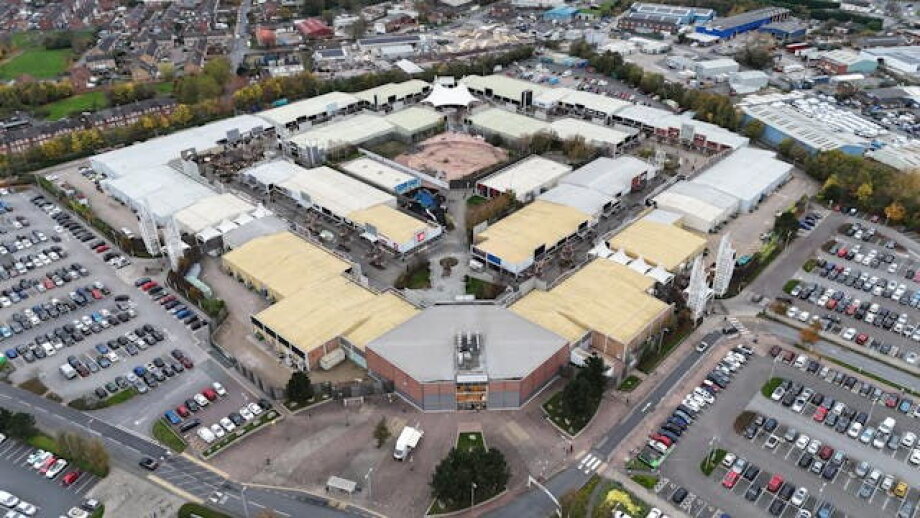 Shopping malls are flooding Poland's real estate market