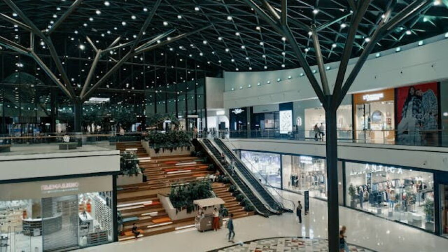 Shopping mall being replaced with apartments in Warsaw