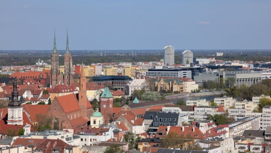 Wroclaw skyscraper to be highest tower in EU at 272 m
