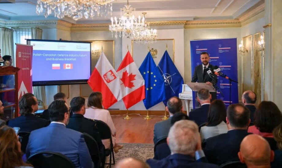 Canada courts Polish drones