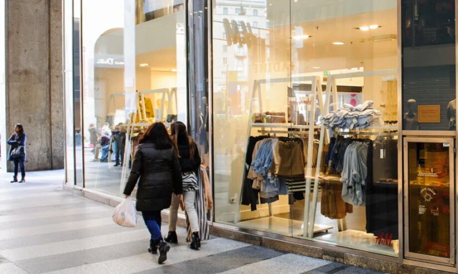 Fashion discounts probed
