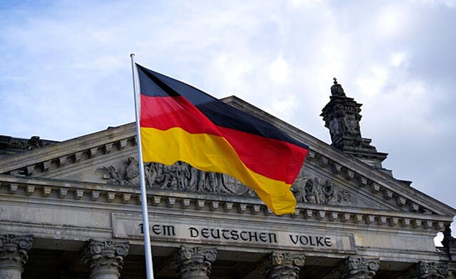 Poles fleeing Germany for first time since 2008