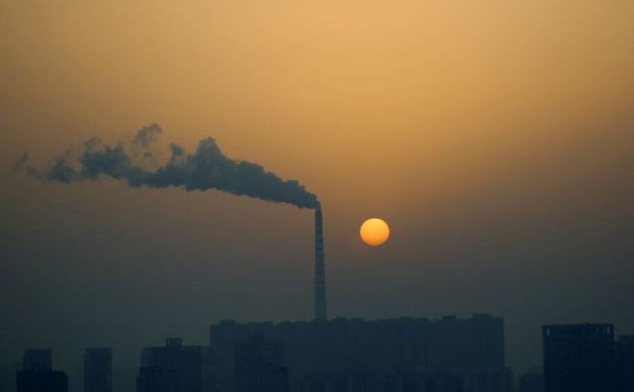 Think tank: reducing emissions could force more job losses