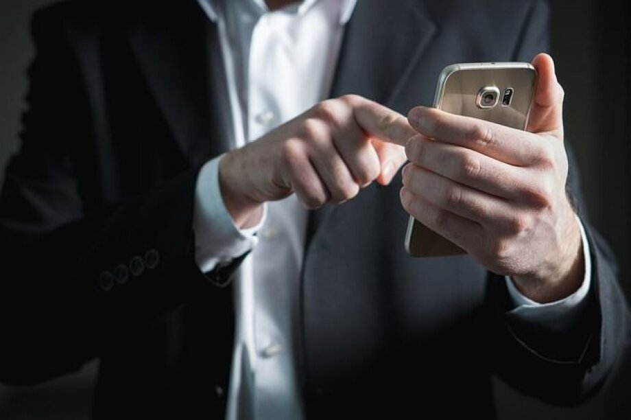 EC hits telecoms one more time
