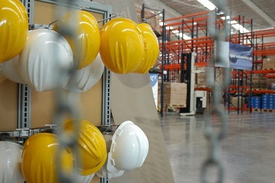 Safety and the protection of work in the warehouse