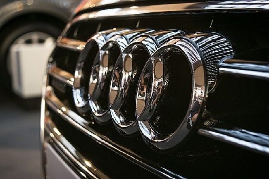 Audi to lay off 9,500 employees
