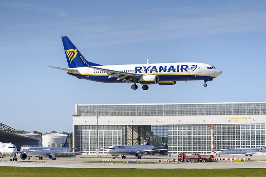 Ryanair returns to Warsaw Chopin Airport