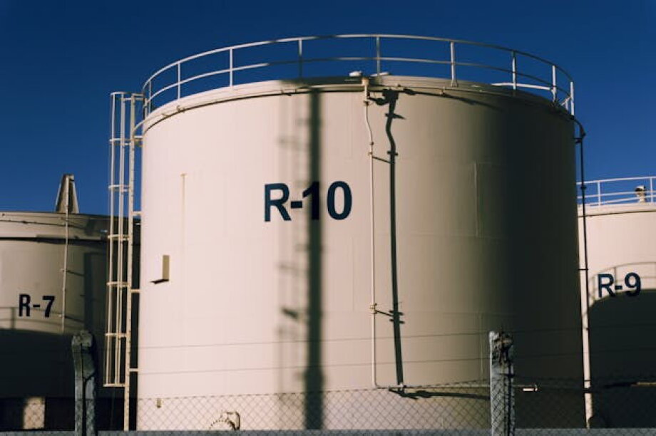 Poland’s Barter takes over Russian assets in liquified gas from Novatek