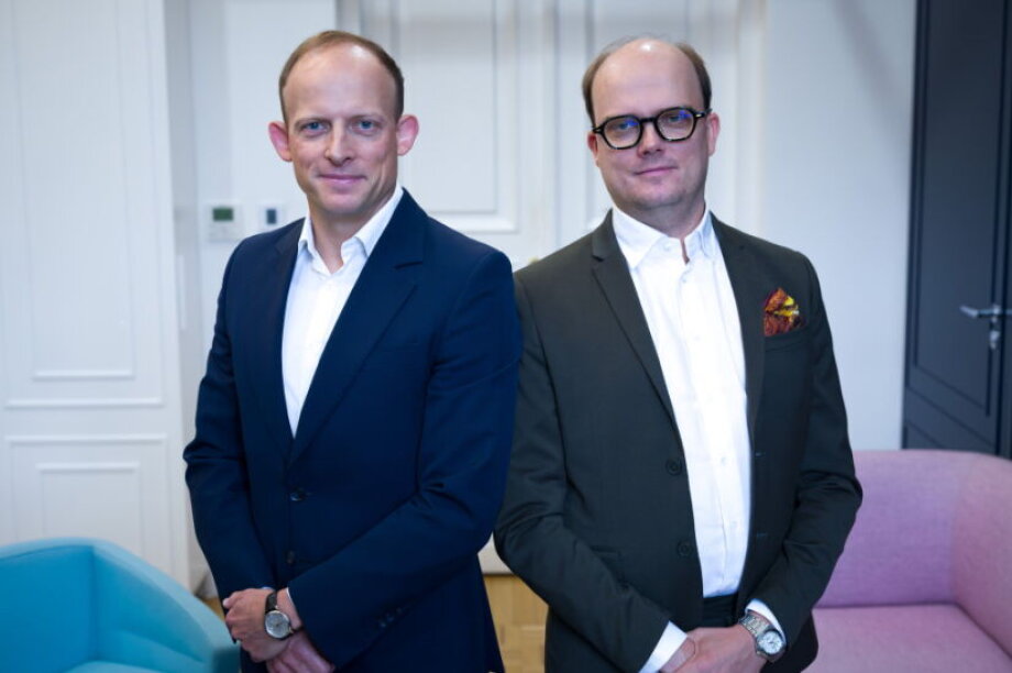 Hotel sector at crossroads