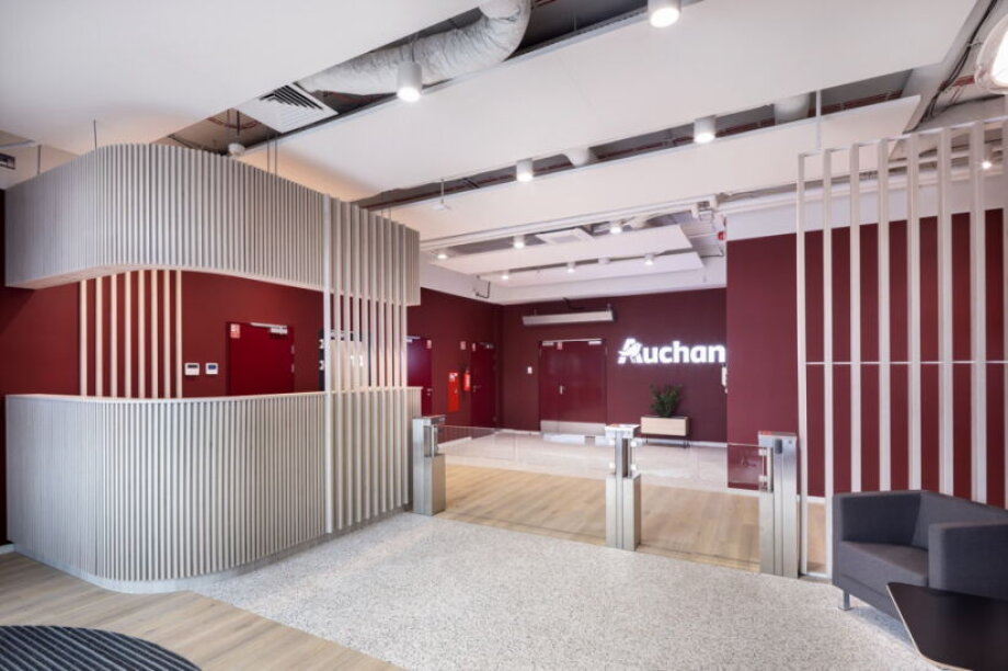 Office comfort in logistics