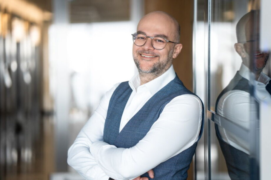 Office squeeze intensifies