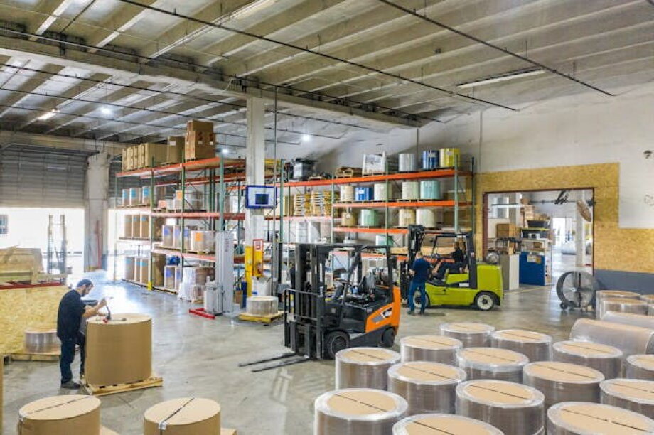 Large transaction on warehouse market sees Murapol shareholder buying Savills IM