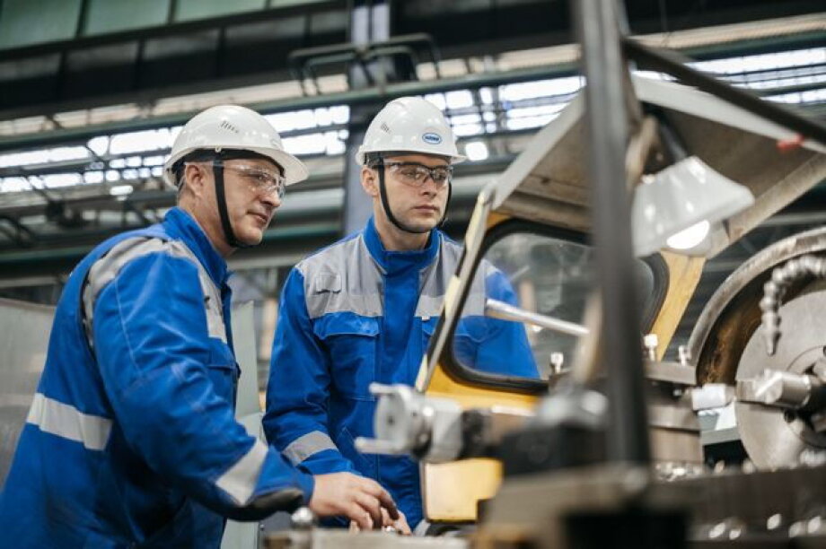 European industry under threat by China, may lose 300,000 jobs by end of year