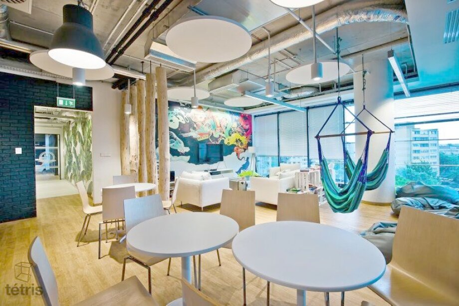 Liquidity in the interior fit-out industry