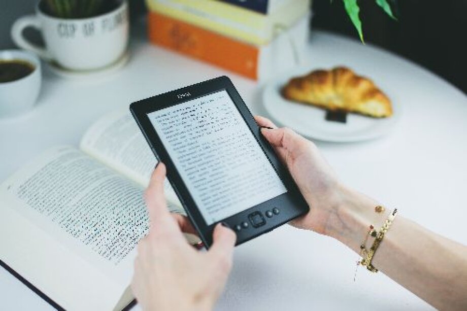 Legimi enables customers to purchase paper books