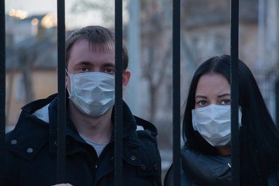 EU buys masks and coveralls, but Poland will not benefit