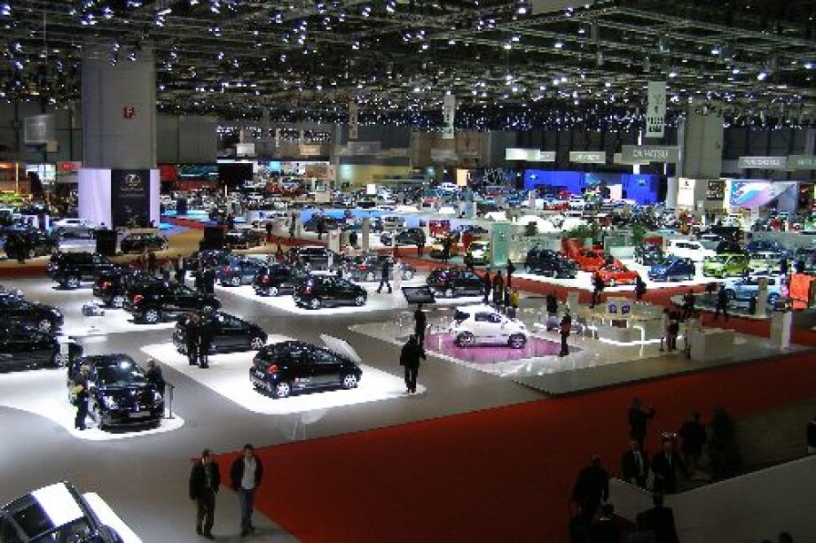 Half of automotive factories to be intelligent in five years: report