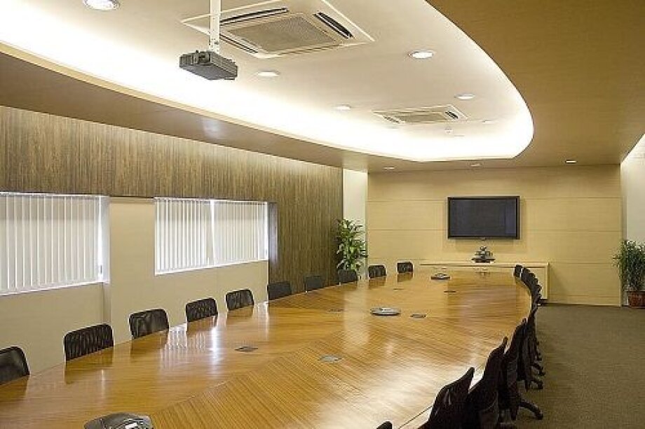 Free office space in Poland growing: analytics