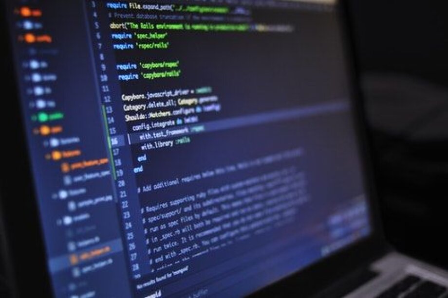 Over 40% of large Polish firms testing AI capabilities
