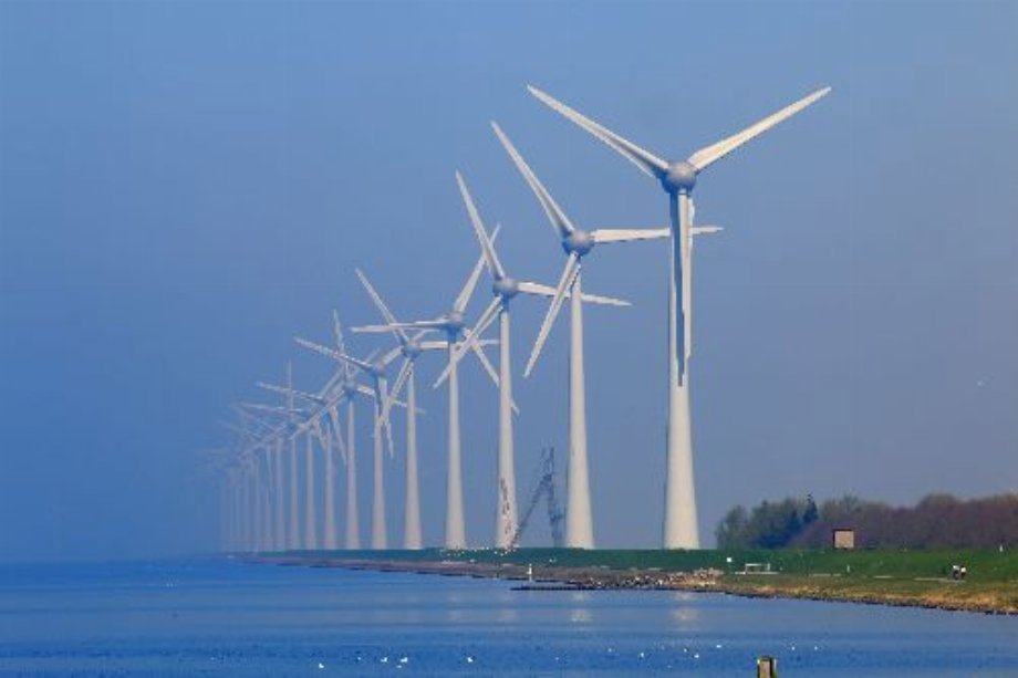 Poland gets among EU leaders in offshore wind energy