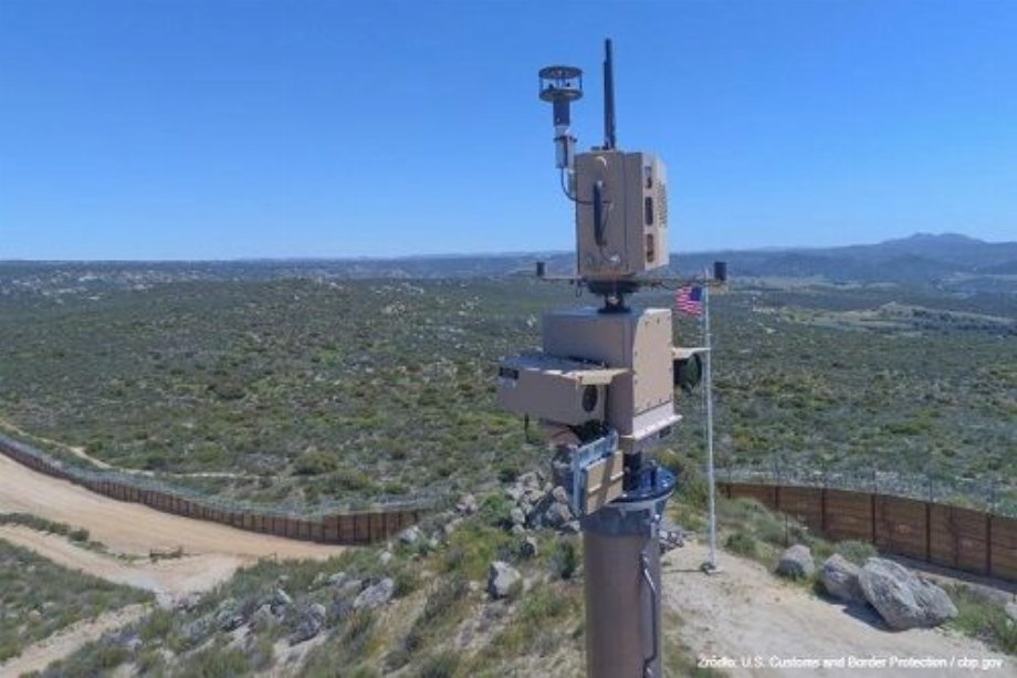 Virtual wall being built on US-Mexico border