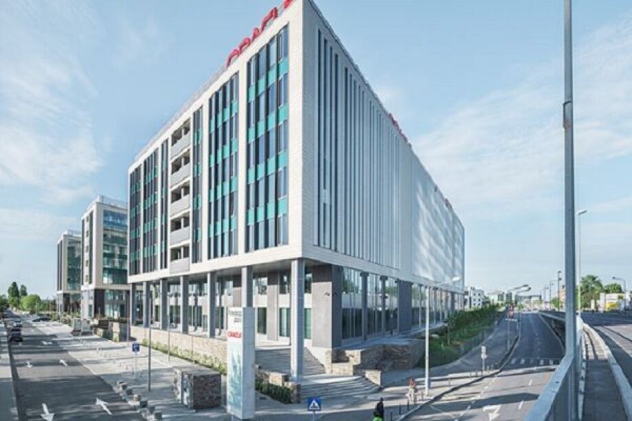 Resolution Property and Zeus complete first large scale office acquisition in Bucharest
