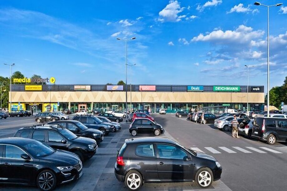 LCP buys retail center near Piastów