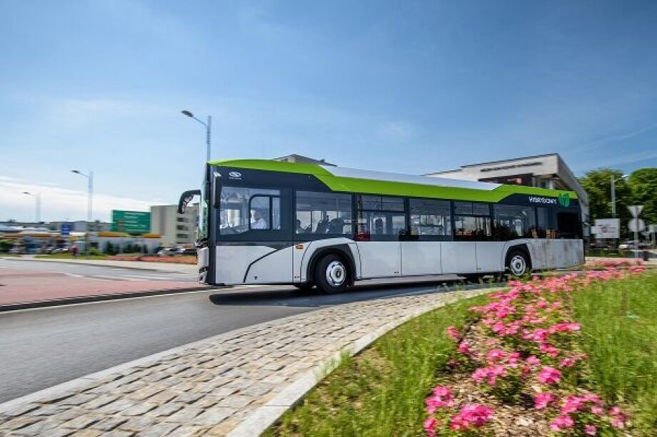 Solaris hybrid buses to appear on streets of another city in Romania