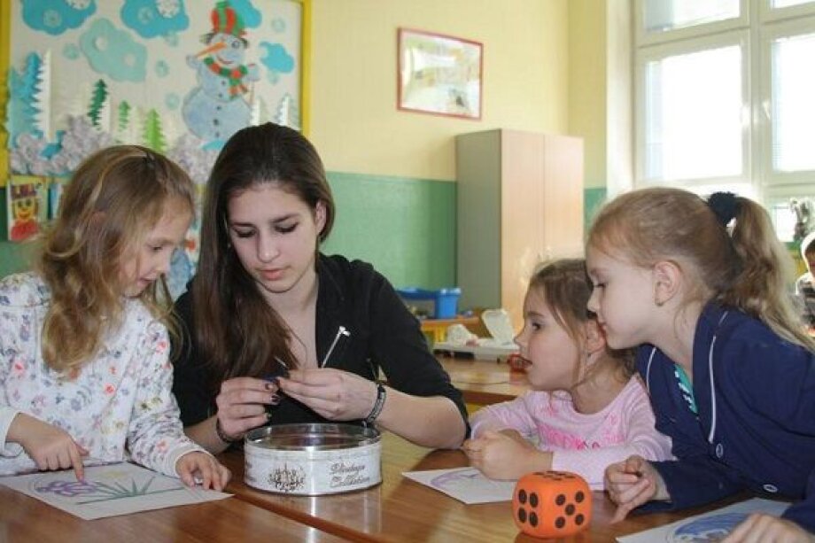 Government extends all epidemic restrictions until January 31, only children in grades 1-3 return to school