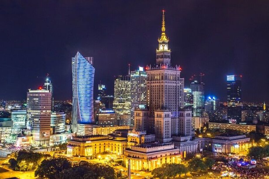 Gap between Warsaw and rest of Poland growing