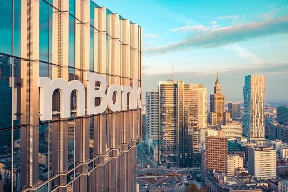 Fitch rates mBank's SNP debt 'BBB-'
