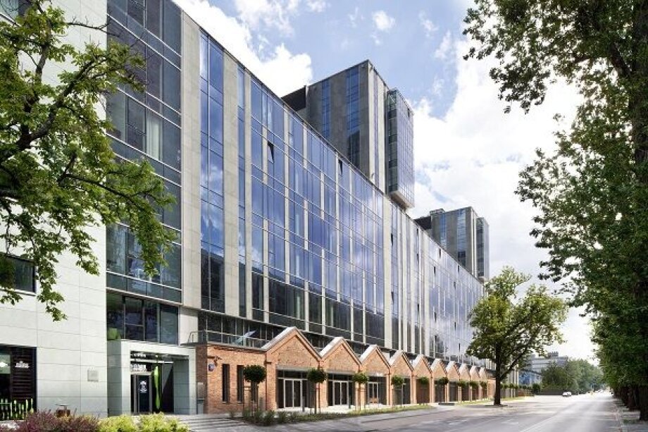Savills takes on another office building in Wola