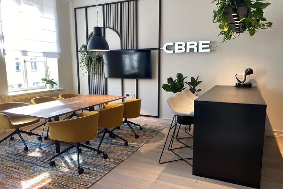 CBRE expands its office in a historic tenement house from the 19th century