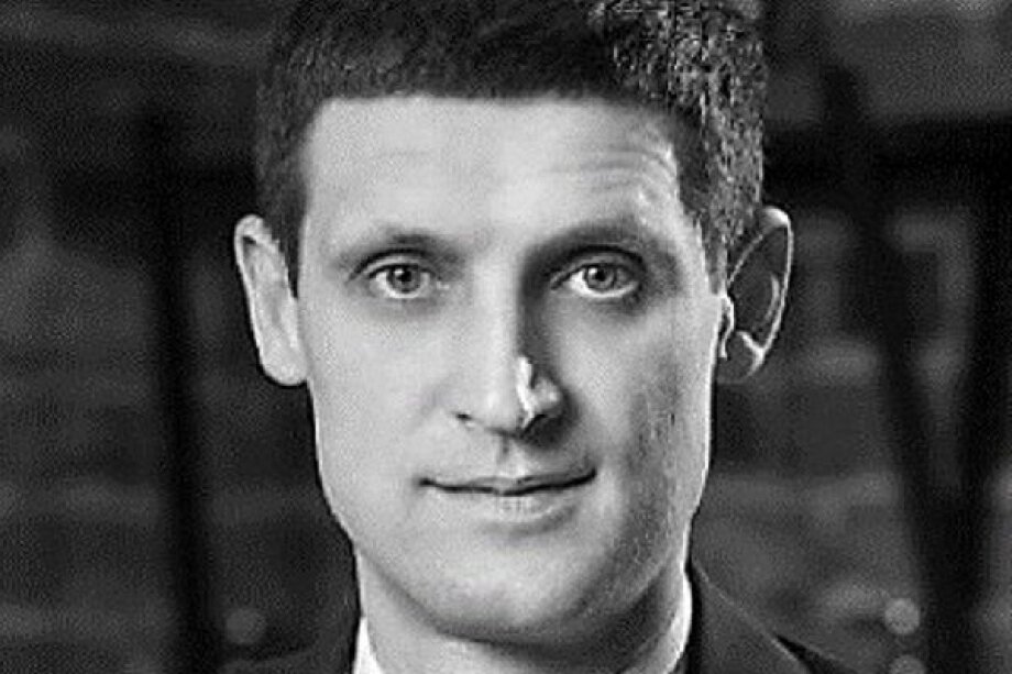 Dmitry Gavrylenko returns to JLL structures.