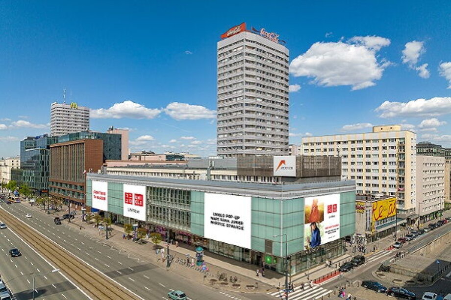 UNIQLO opens its first stationary store in Poland on October 27