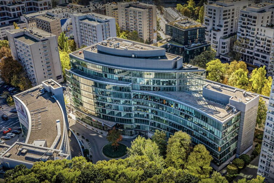 Global IT Firm Expands Presence in Warsaw's Saski Crescent