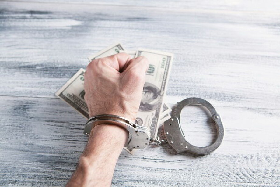 EU Strengthens Anti-Money Laundering Regulations