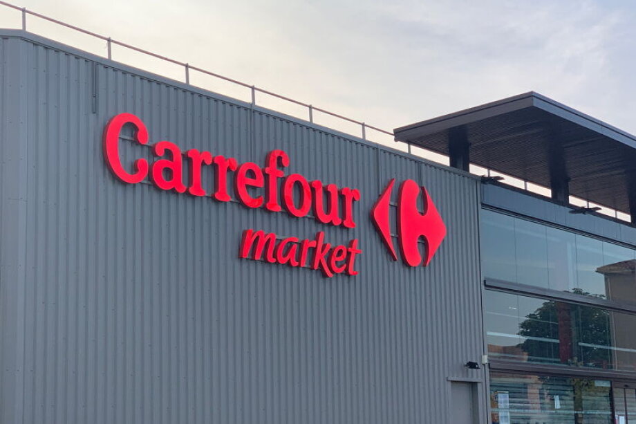 Carrefour expands solar energy use