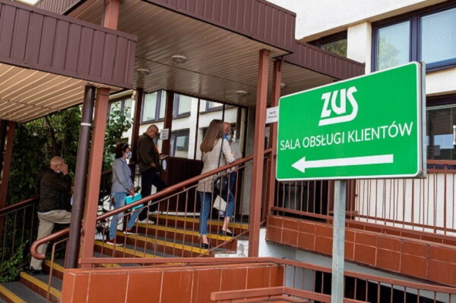 Fewer Poles in Debt to ZUS, But Total Debt Rises